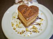 Una foto de cheesecake de maní