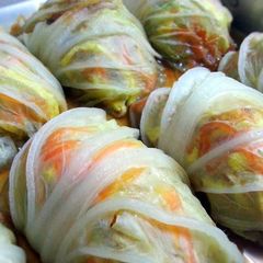 A picture of Chinese Cabbage Roll.