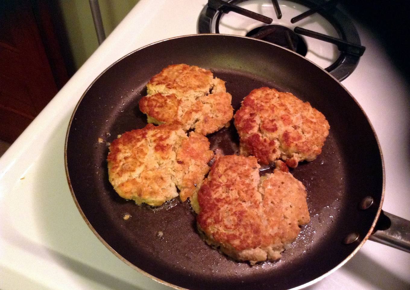 Salmon Patties And Dill Sauce