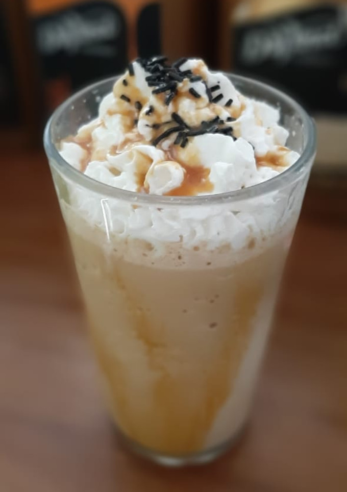 Una foto de Frappé chococaramelo