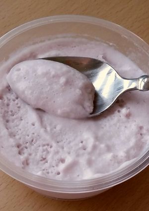 A picture of Vickys Strawberry 'Mousse'.