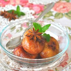 A picture of Stewed Figs in Wine Compote.
