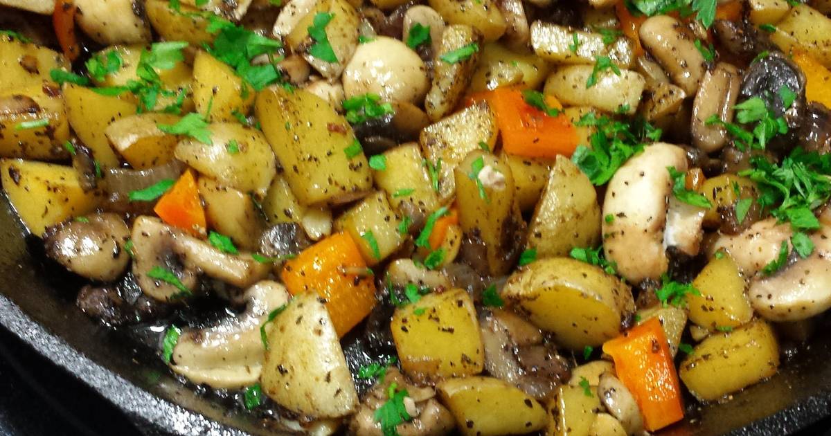 Easy Potato Veggie Skillet Recipe By Kels Ro Cookpad