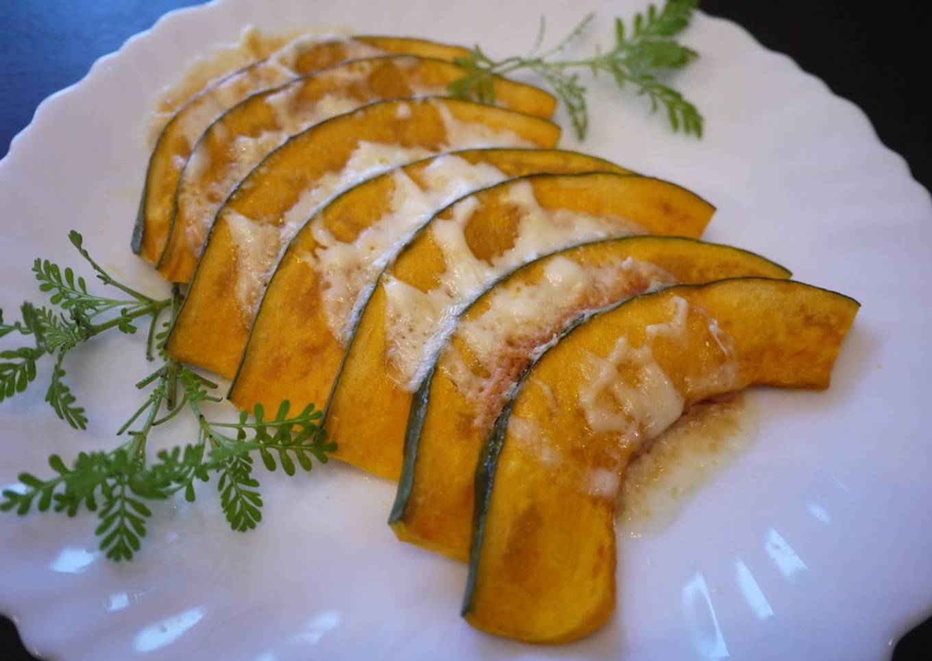 Only 3 ingredients! Warm Kabocha Squash Salad