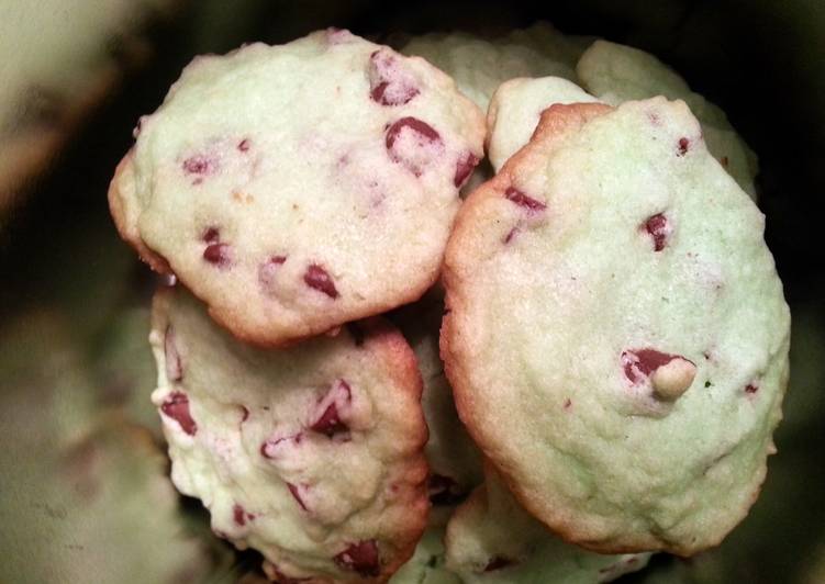 Recipe of Super Quick Homemade mint chocolate chip cookies