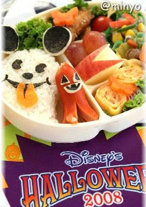 A picture of Mickey Mouse Onigiri Ghost ＊ Character Bento for Halloween.