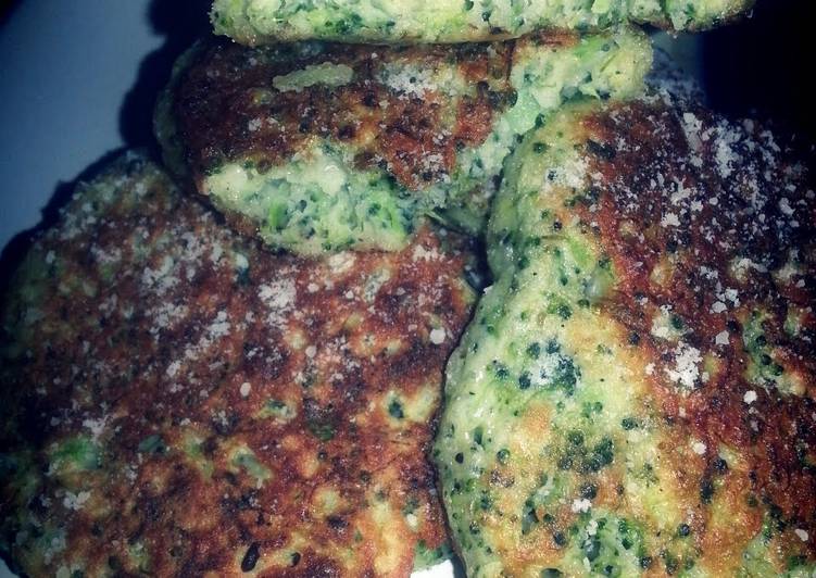 Recipe of Homemade Broccoli &amp; Parmesan Fritters (Mini Broccoli Pancakes)
