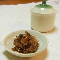 A picture of [Farmhouse Recipe] Goya Tsukudani (Salty-sweet Simmered Bitter Melon).