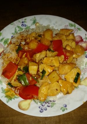 A picture of Stir-fry Polynesian Chicken.