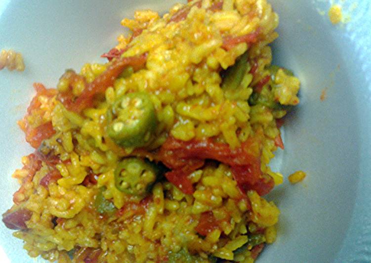 Okra tomatoes and rice