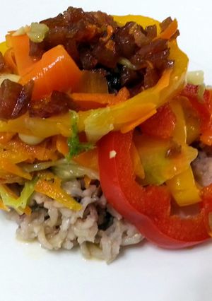 A picture of Bell Pepper Top Chinese Smoked Ham.