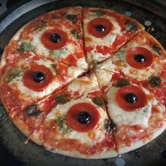 Vickys Halloween Pizza 'P-Eyes' 👀 GF DF EF SF NF A picture of Vickys Halloween Pizza 'P-Eyes' 👀 GF DF EF SF NF.