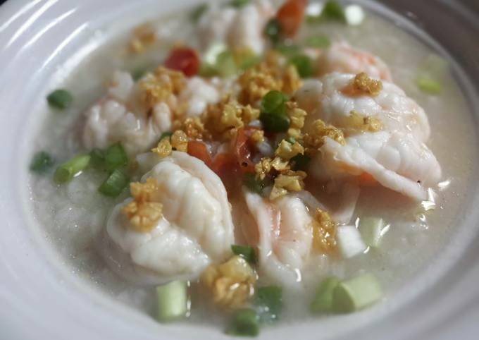 Recipe of Perfect Thai Rice soup with Prawns / Khao Tom Koong