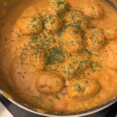 A picture of Dum aloo.