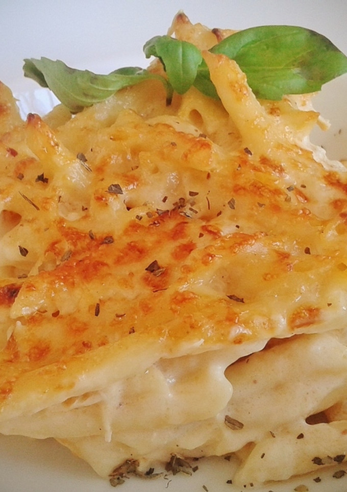 Una foto de Macarrones con pollo asado