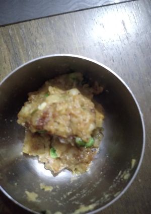A picture of Aloo Patties.