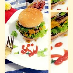 Chicken Juicy Burger A picture of Chicken Juicy Burger.