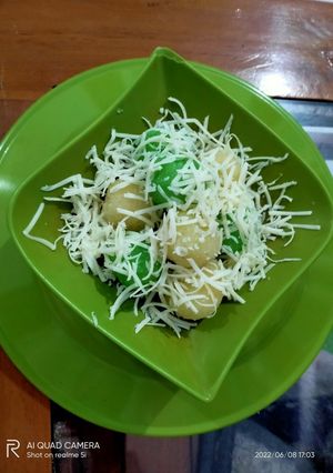 Foto resep *bola"singkong keju*