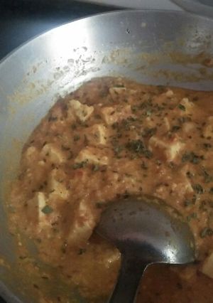 A picture of Shahi paneer.