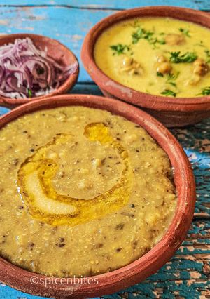 બાજરા ની ખિચડી (Bajra Khichdi Recipe In Gujarati) રેસીપી મુખ્ય ફોટો