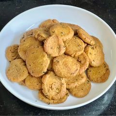 A picture of Halwai Style Perfect Khasta Mathri (Festive Special).