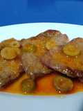 Filetes de ternera en salsa con aceitunas