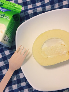 豆腐奶凍蛋糕卷 的食譜成品照片