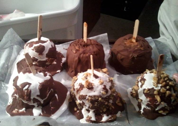 Wednesday Fresh Carmel apple rocky road/carmel apple reeses