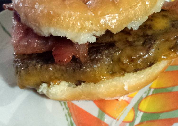 How to Make Tasty Glazed Donut Bacon Cheeseburger