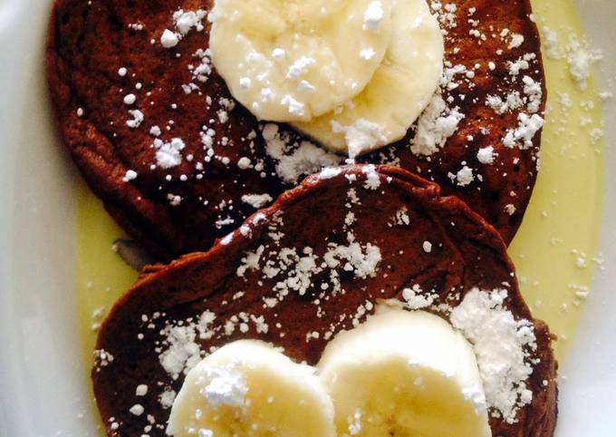 How to Prepare Speedy Banana Cacao Pancakes