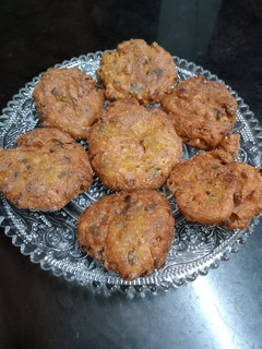कांदा भजिया (Kanda Bhajiya recipe in Hindi) रेसिपी मुख्य फोटो