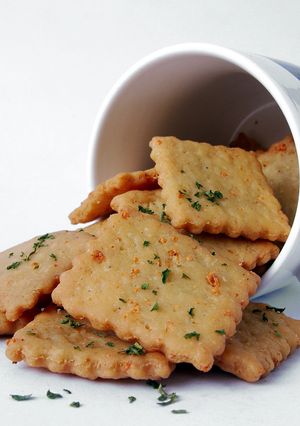 A picture of Cheese Crackers.