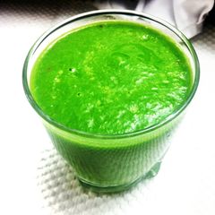A picture of #YHCuisine Strongman Green Smoothie.
