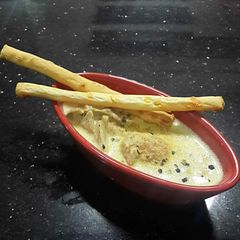 A picture of Mushroom Cream Soup.