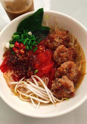 Hình của món Mỳ chũ thịt viên.