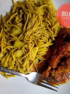 A picture of Spaghetti and Stew.