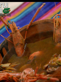 Una foto de Pozole de mariscos