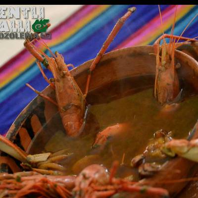 Pozole de mariscos Receta de Molo Vargas- Cookpad