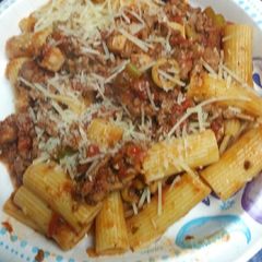 A picture of Rigatoni and Sauce.