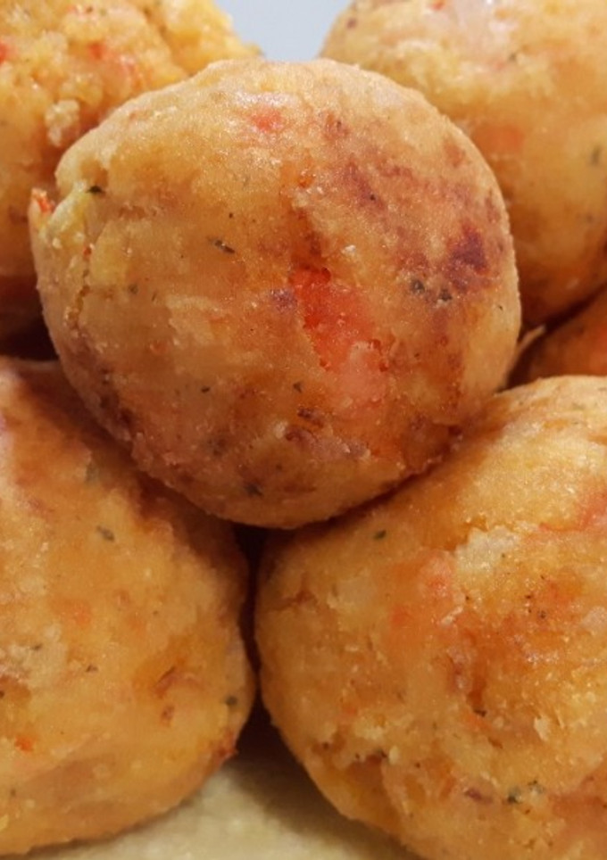 Una foto de Bombas de patata y zanahoria