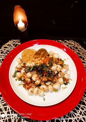 A picture of Makhana bhel.