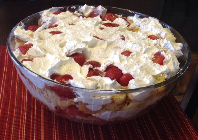 Recipe of Super Quick Homemade Southern Strawberry Punch Bowl Cake