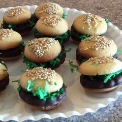 A picture of Sweeeet Hamburgers.