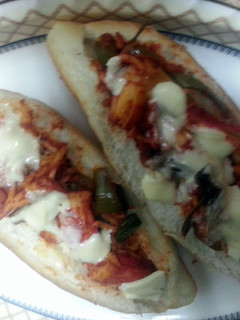 A picture of Chilli pepper crab meat sandwich.