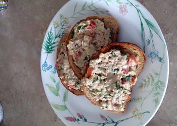 Unique Recipe Garlic bread tuna salad Delicious and Healthy