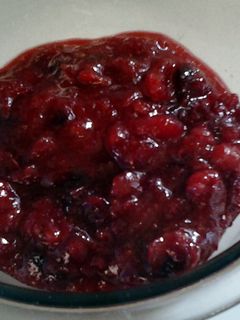 A picture of Cranberry Sauce.