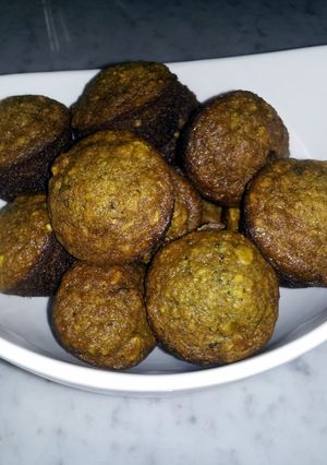 A picture of Lora's Quick Banana Bread.