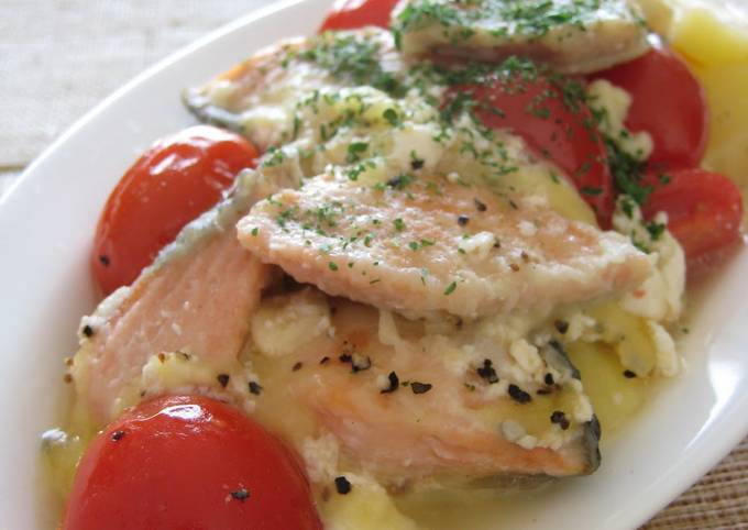 Salmon and Potato Simmered in Yogurt