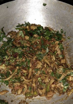 A picture of Karela pyaz.