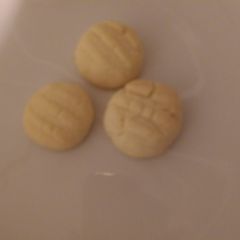 A picture of Butter cookies.